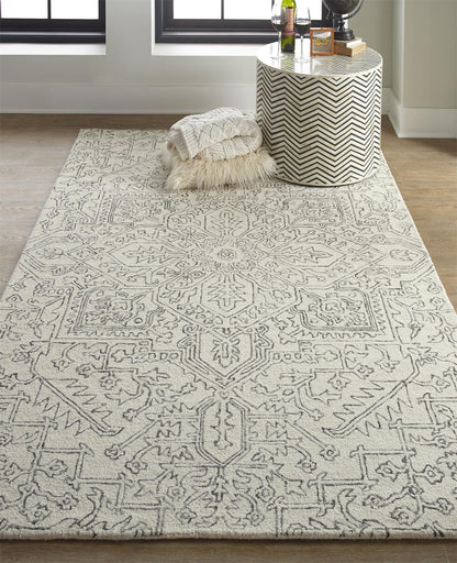 8 x 10 Ivory & Gray Wool Floral Tufted Handmade Stain Resistant Rug