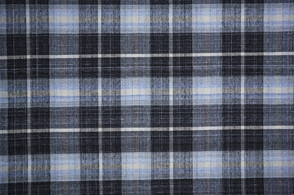 8 x 10 Black Blue & White Hand Woven Stain Resistant Rug