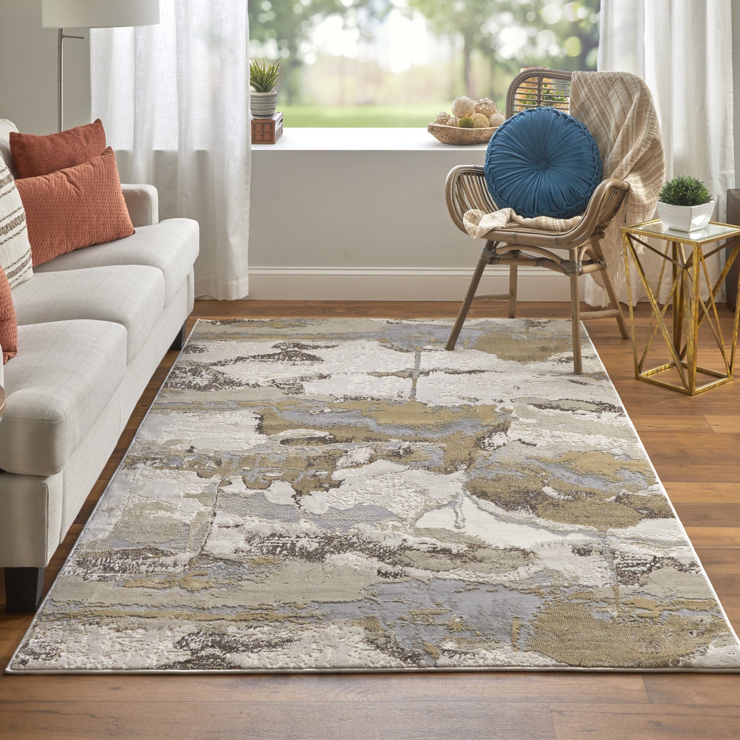 10 x 13 Gray Ivory & Gold Stain Resistant Rug