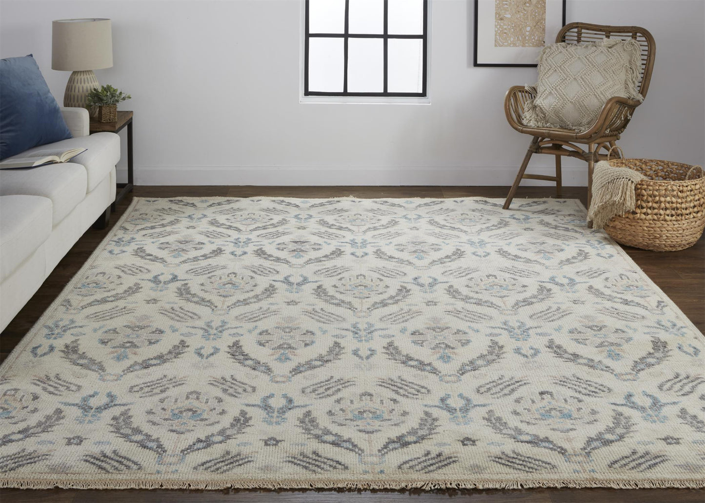 9 x 12 Ivory Gray & Blue Wool Floral Hand Knotted Stain Resistant Rug