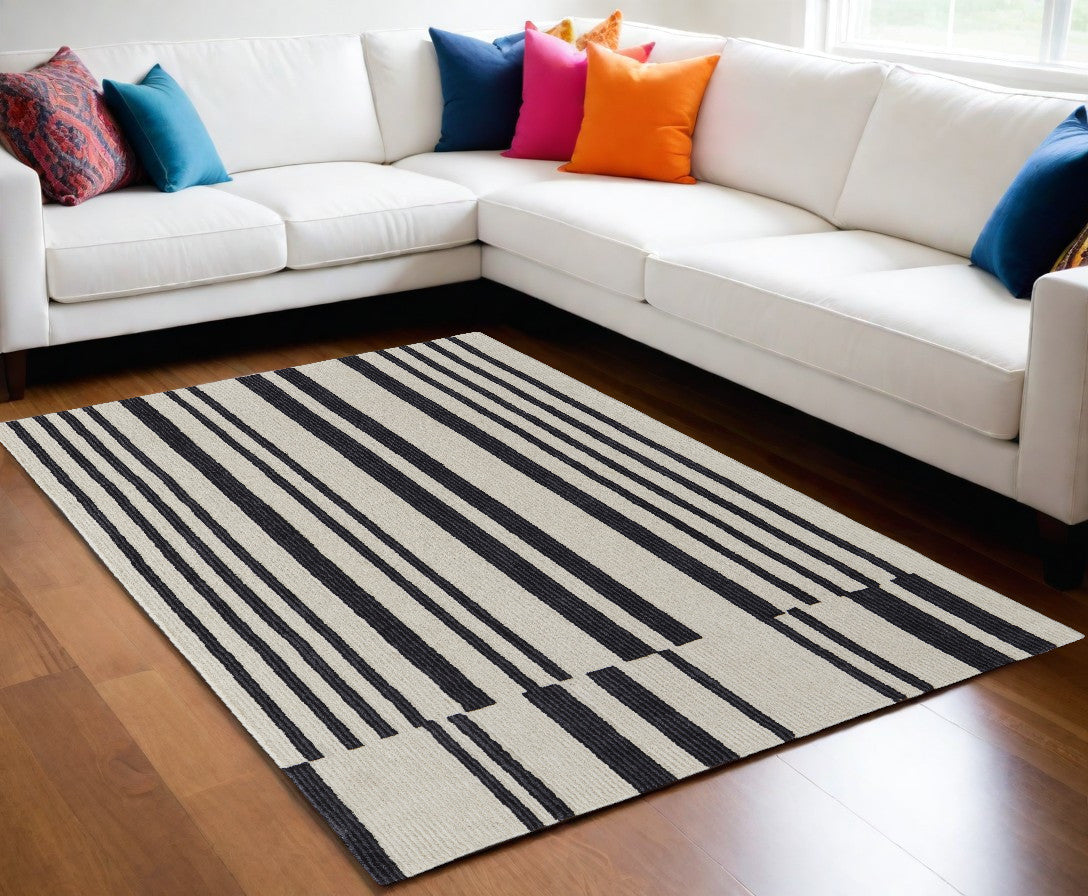 9 x 12 Ivory & Black Wool Hand Tufted Rug