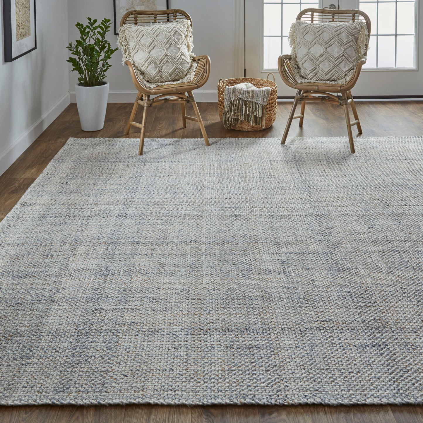 8 x 10 Ivory Tan & Gray Hand Woven Rug