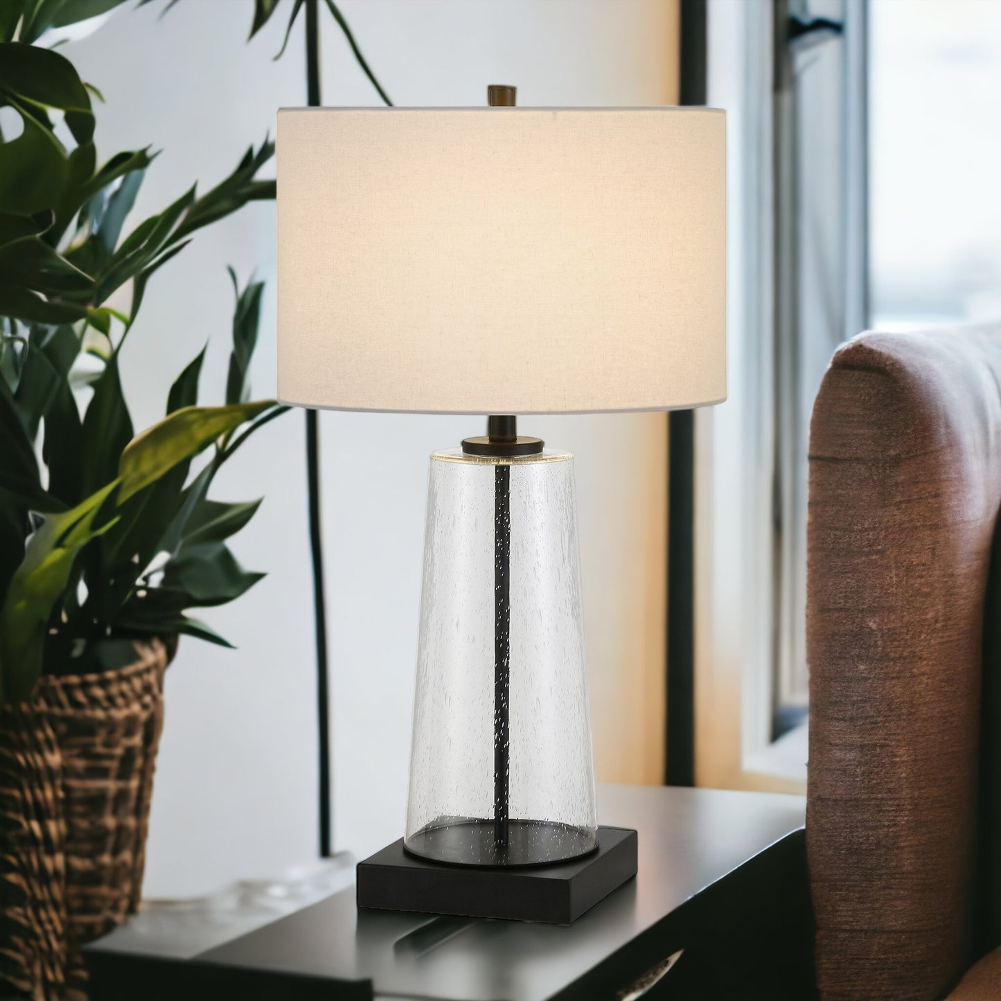 Black & Clear & Glass Table Lamp w/ Shade