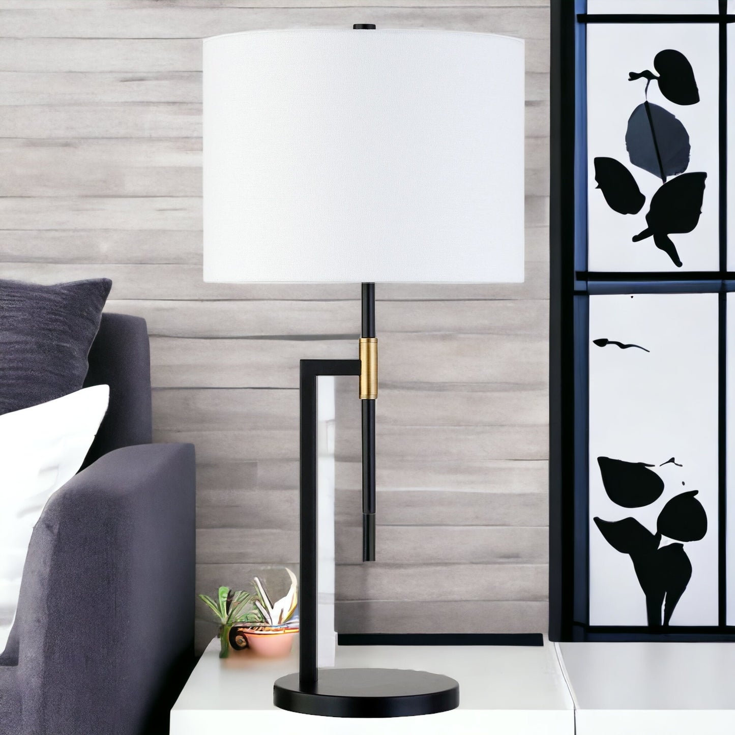 Black & Gold Table Lamp w/ Shade