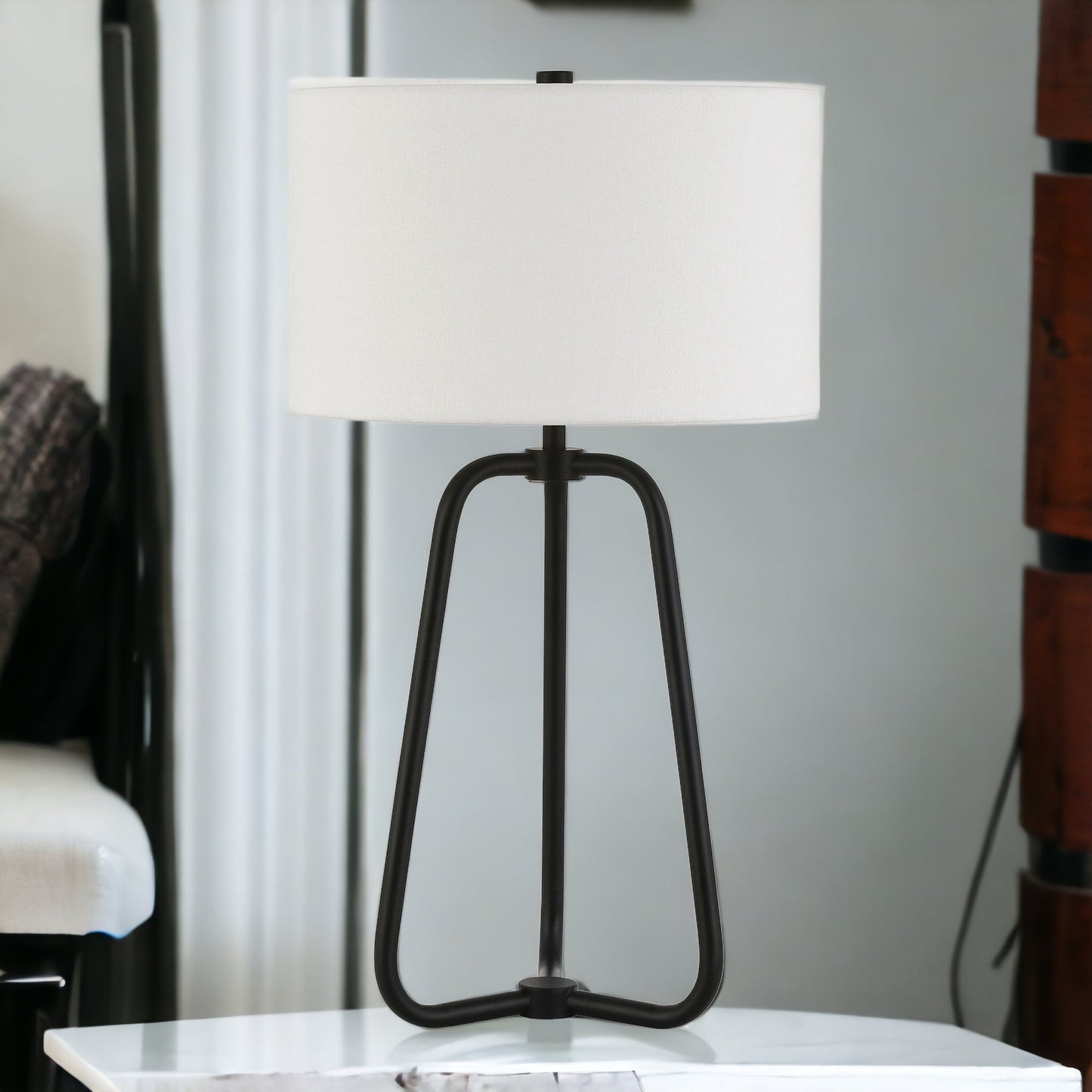 Black Table Lamp w/ Shade