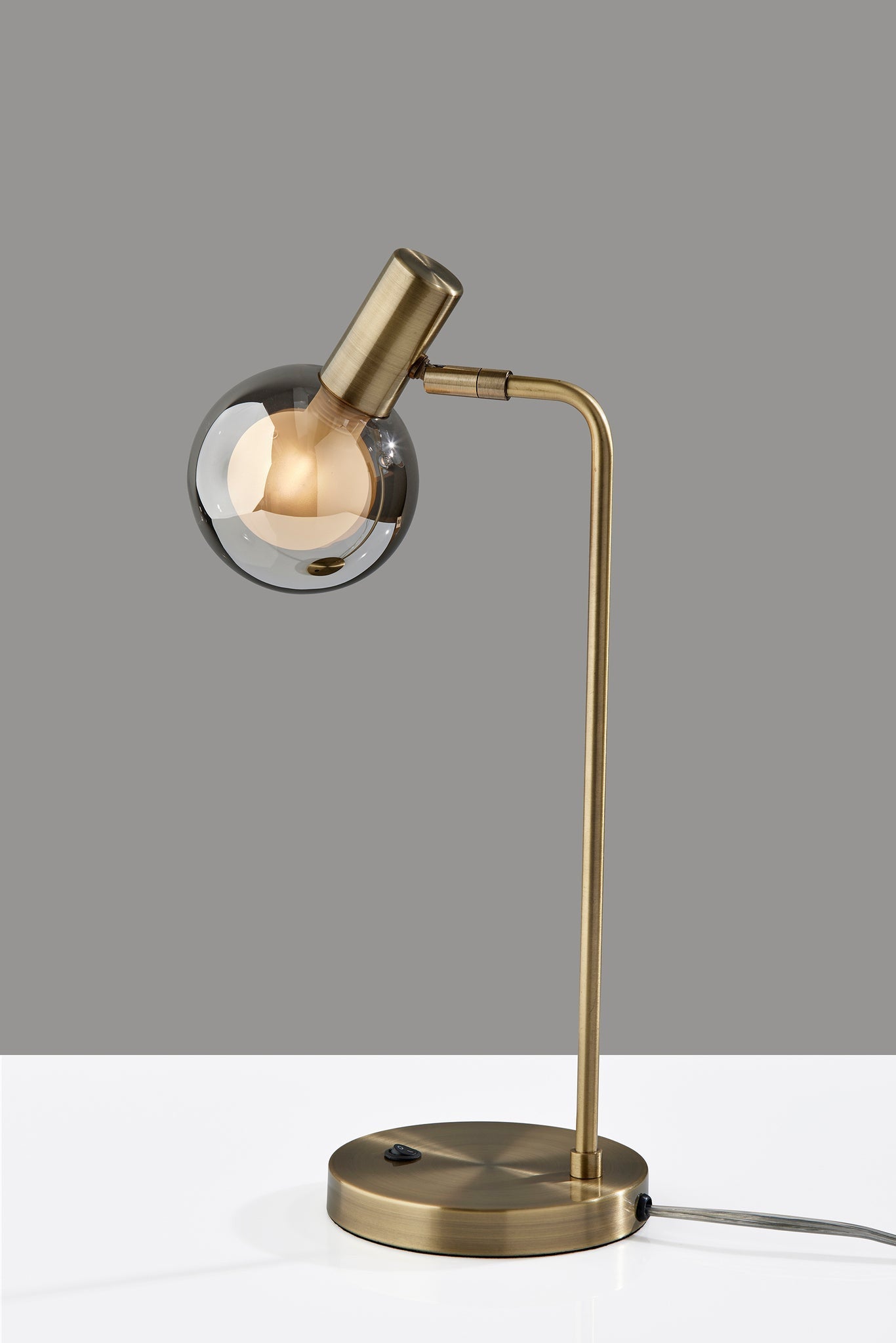 Antiqued Brass Desk Table Lamp w/ Starling Bulb