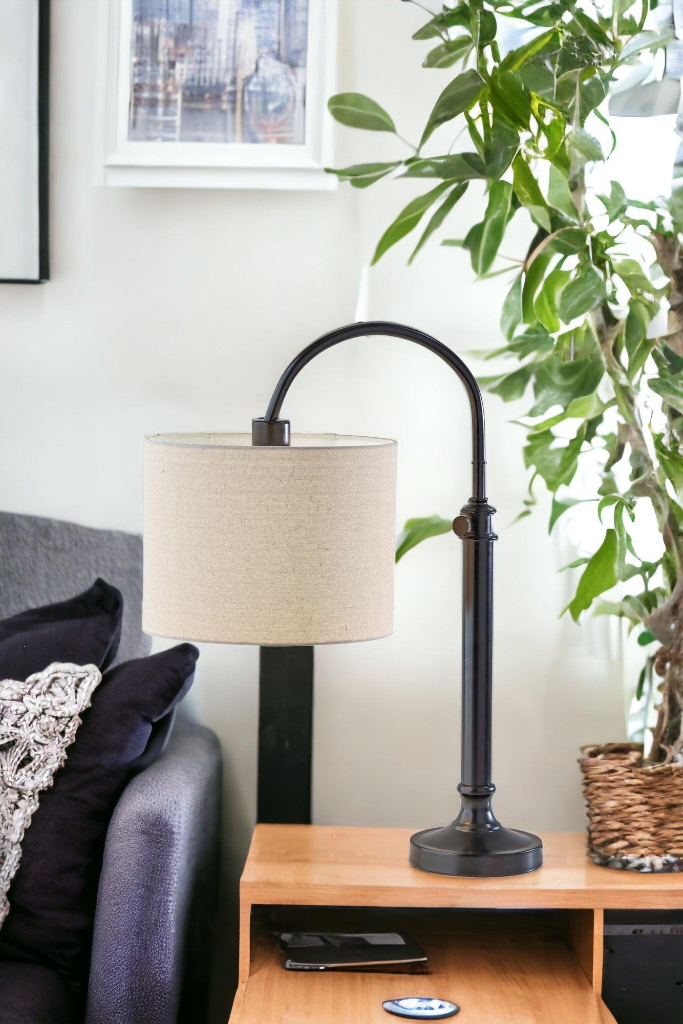 Black Adjustable Lamp w/ Shade