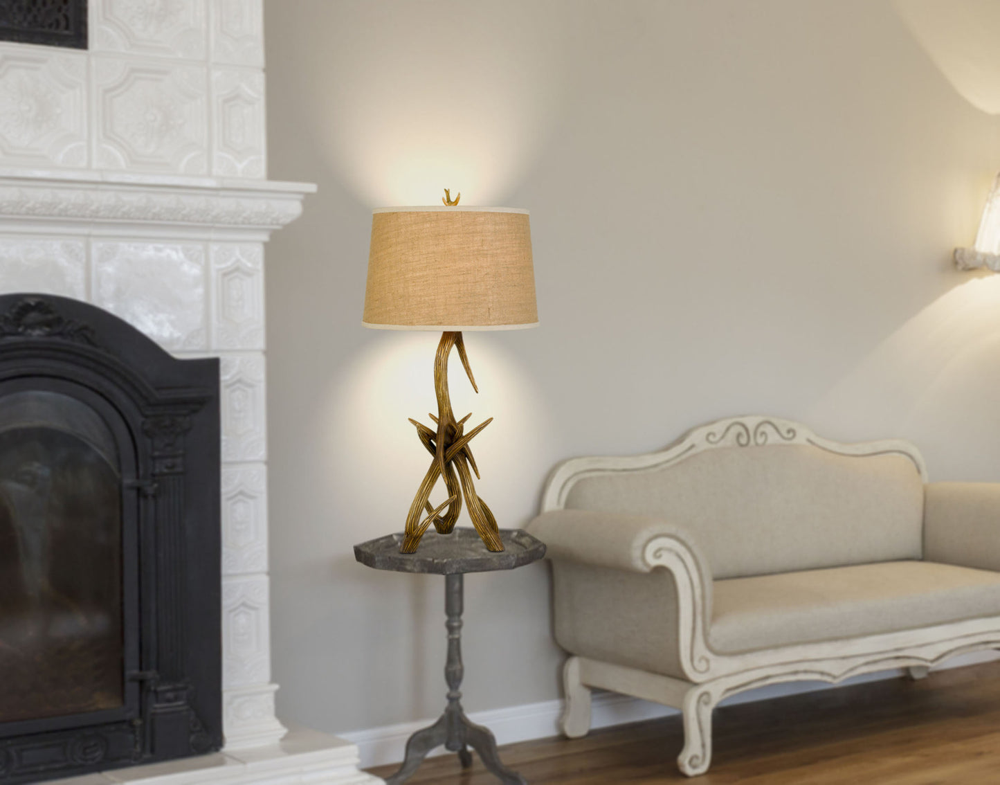 Brown Antlers Table Lamp w/ Shade