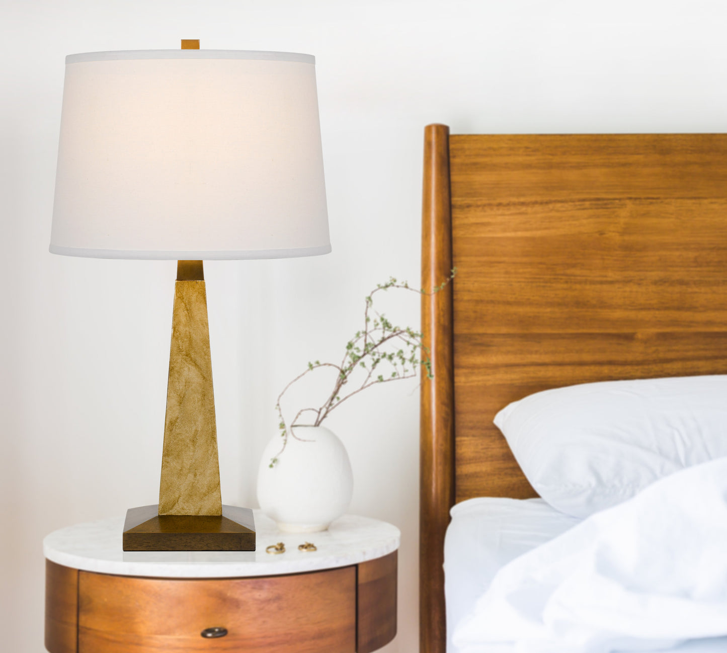 Brown Table Lamp w/ Off Shade