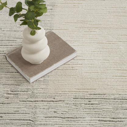 8 x 10 Ivory & Gray Power Loom Rug