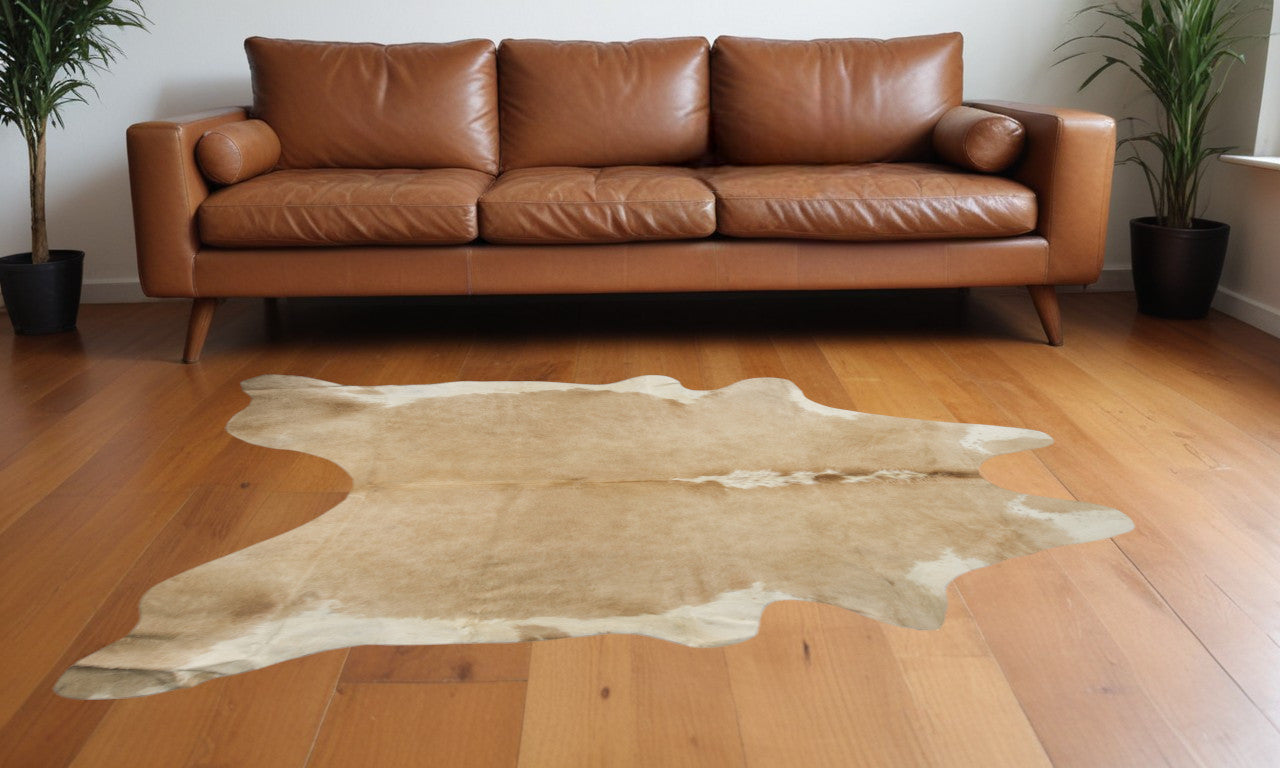 5 x 7 Brown & White Cowhide Hand Knotted Rug