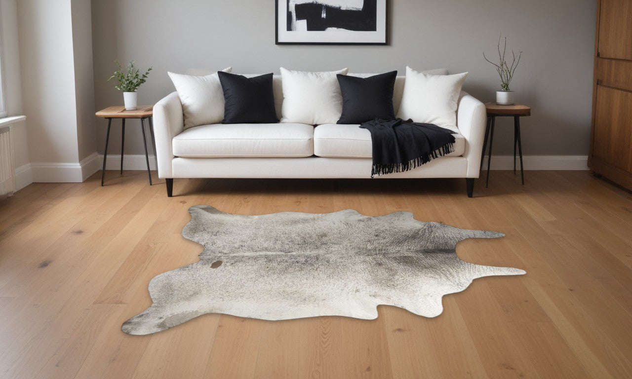 5 x 7 Taupe & Ivory Cowhide Hand Knotted Rug