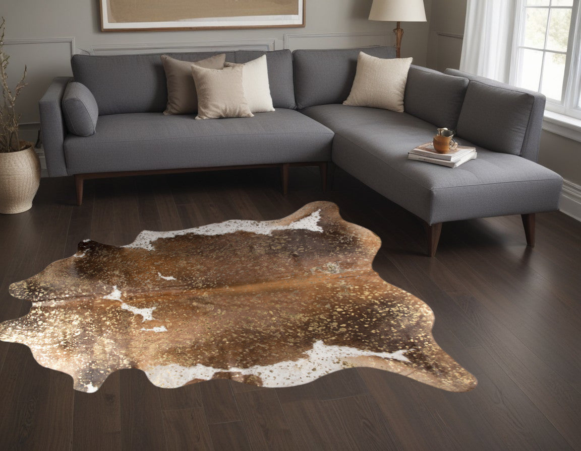 5 x 7 Brown & White Cowhide Hand Knotted Rug