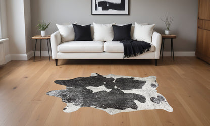5 x 7 Black & White Cowhide Hand Knotted Rug