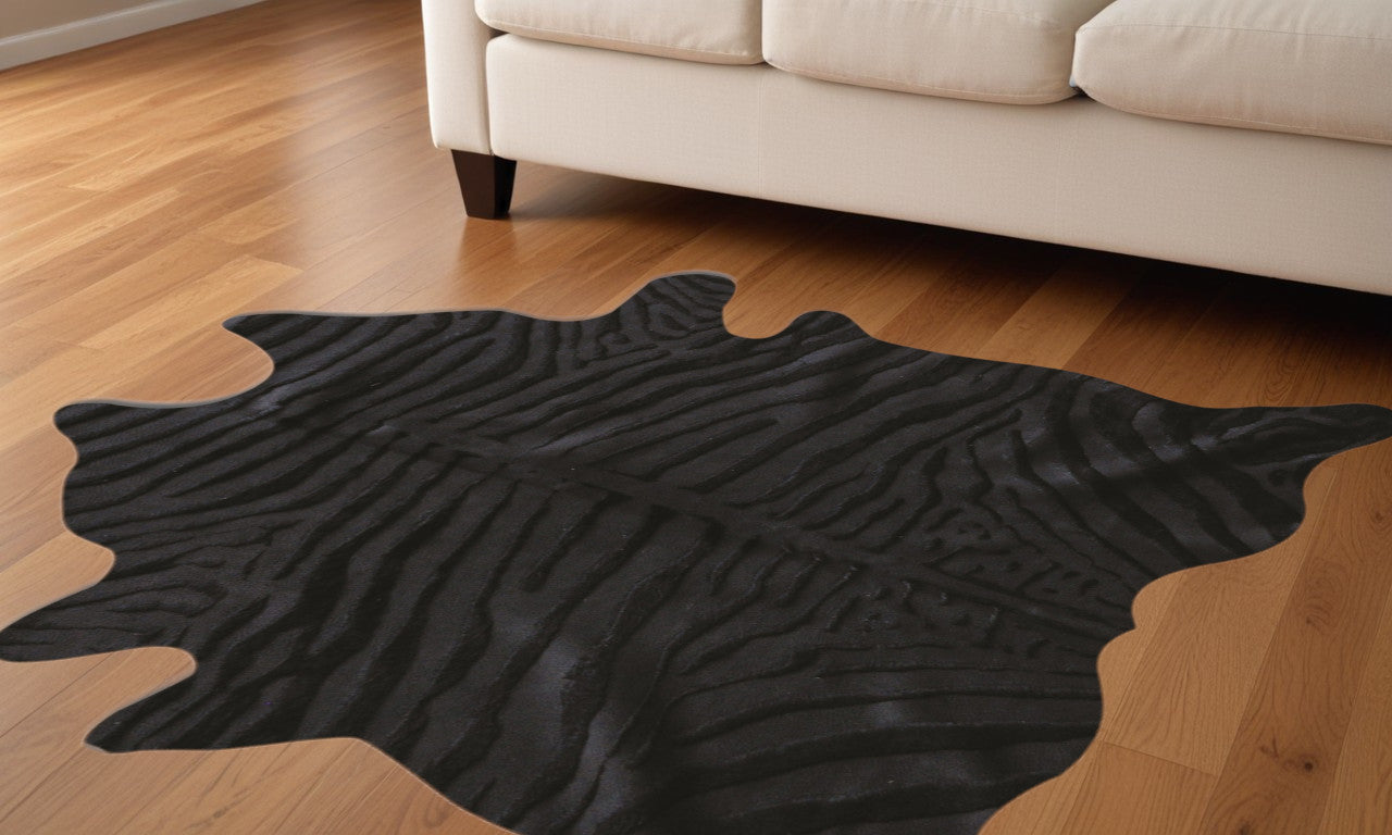 5 x 7 Black Cowhide Hand Knotted Rug