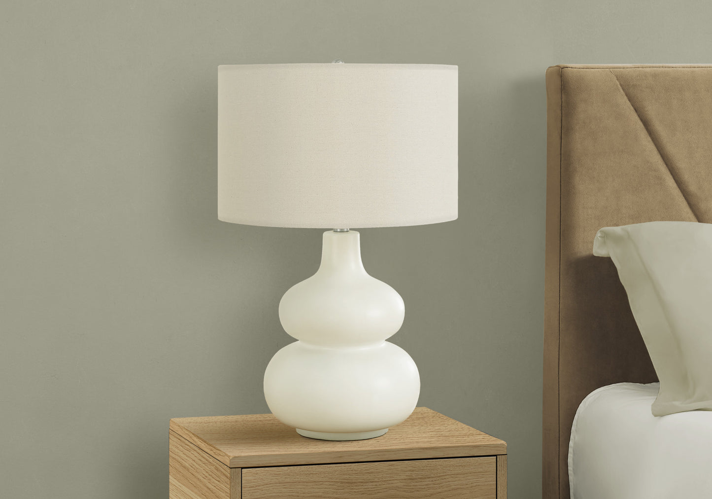 Cream Gourd Table Lamp w/ Shade