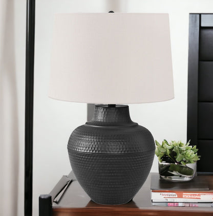 Black Urn Table Lamp w/ Shade