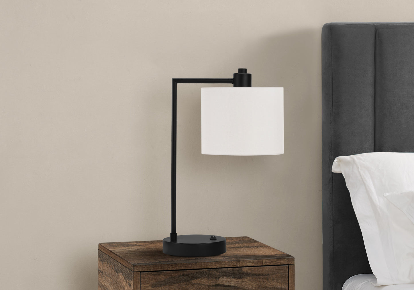Black Table Lamp w/ Shade