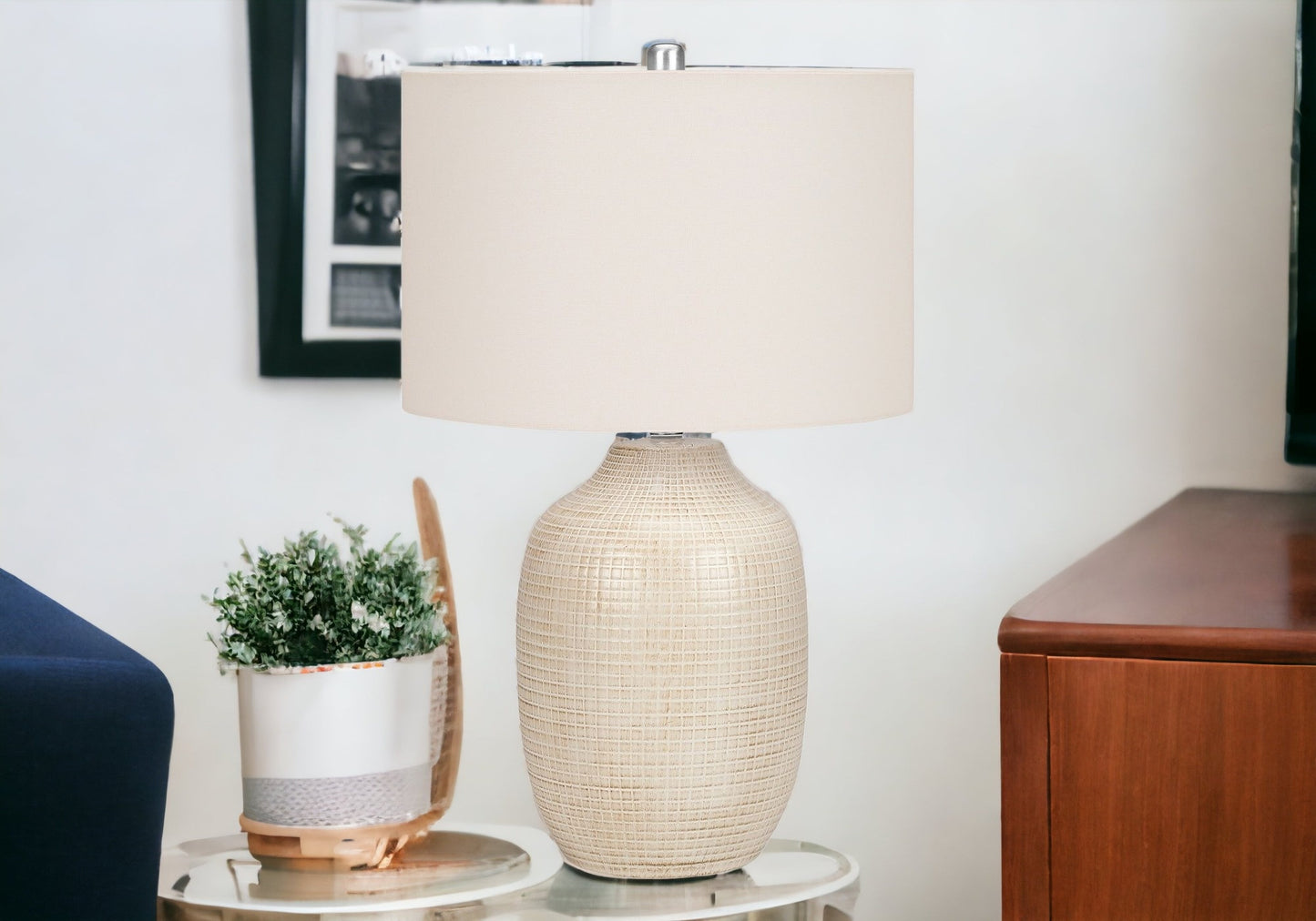 Cream Urn Table Lamp w/ Shade