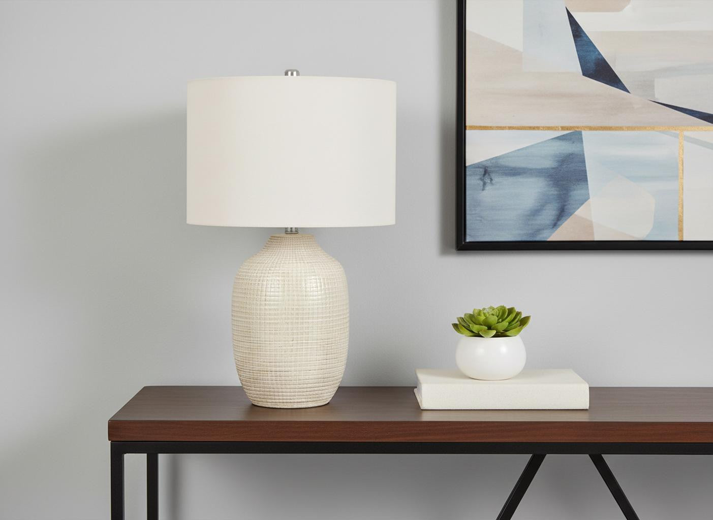 Cream Urn Table Lamp w/ Shade