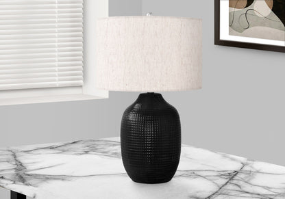 Black Urn Table Lamp w/ Shade