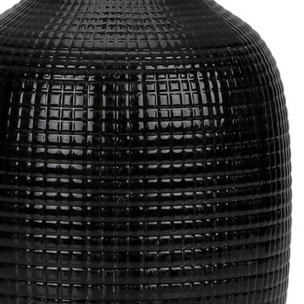 Black Urn Table Lamp w/ Shade