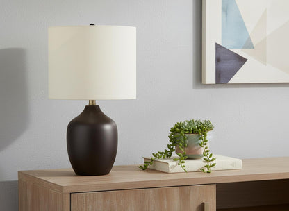Black Urn Table Lamp w/ Shade