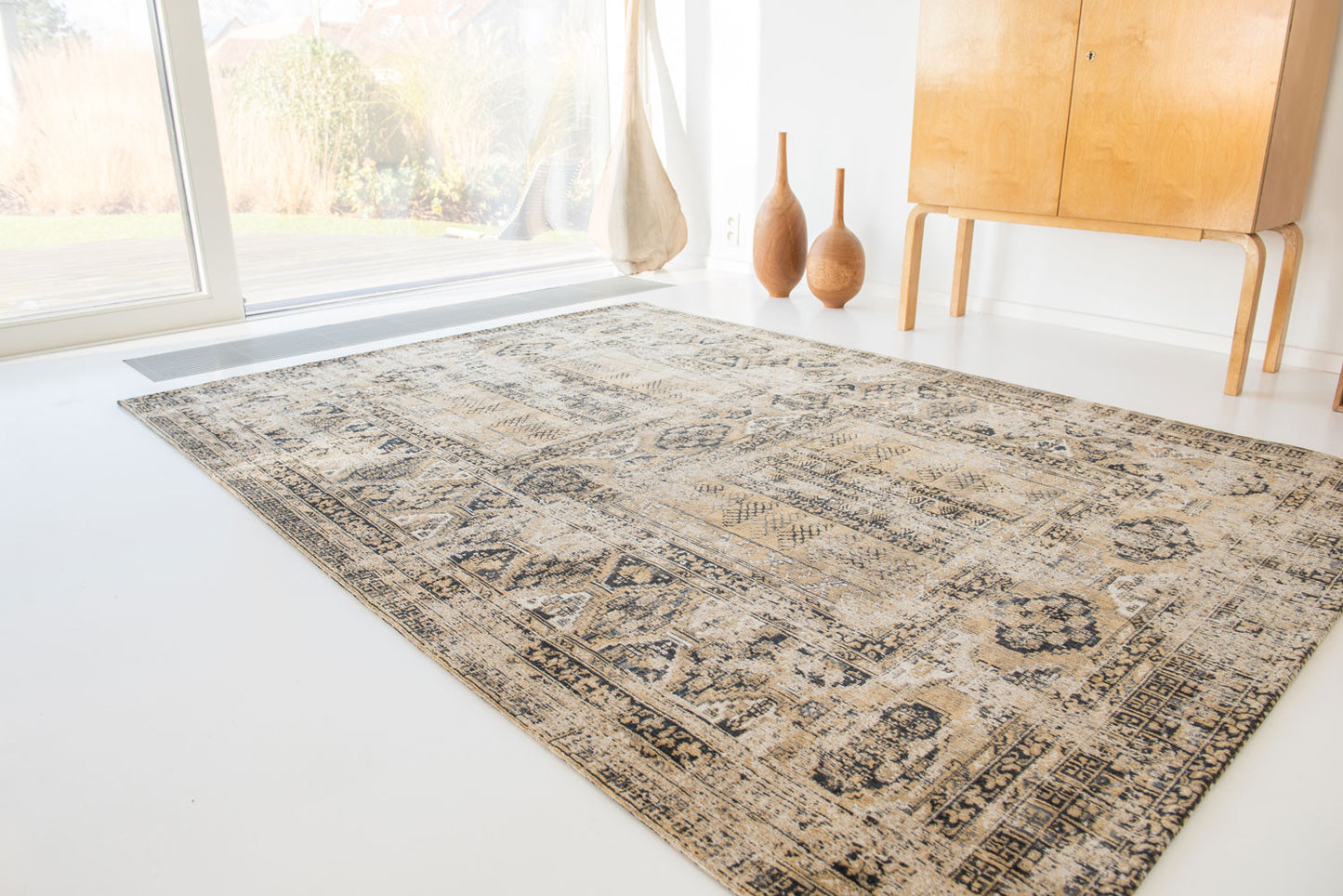 7 x 9 Brown Oriental Non Skid Rug