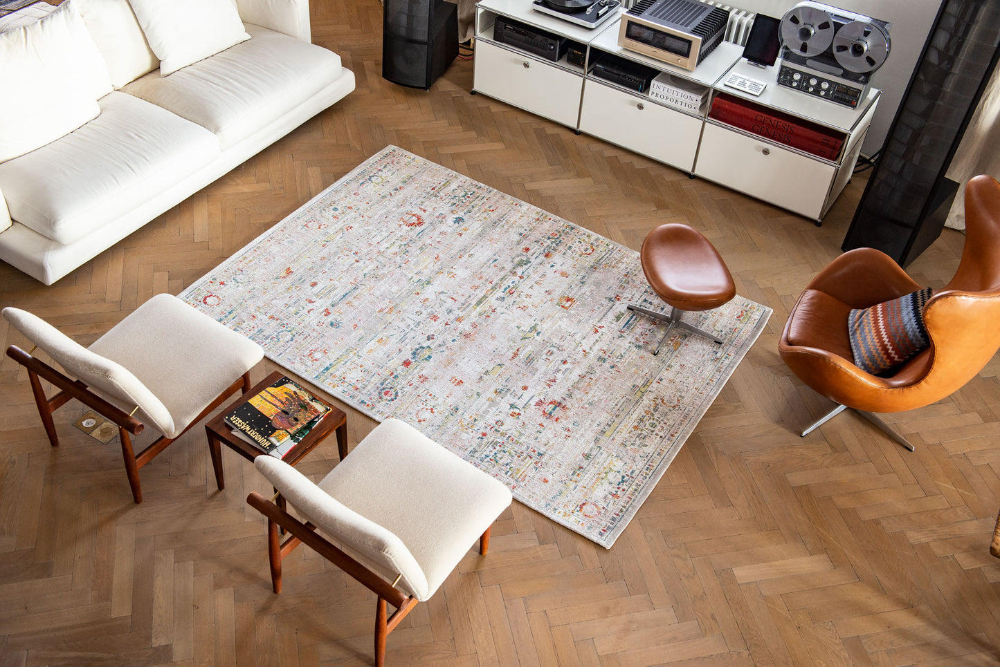 5 x 7 White Oriental Non Skid Rug