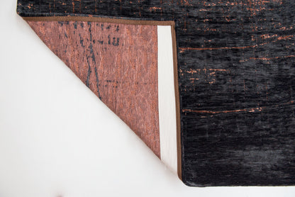 5 x 7 Black & Gold Non Skid Rug