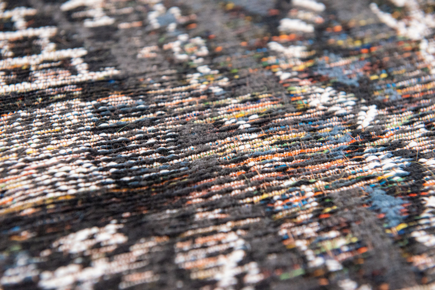 6 x 8 Gray & Beige Oriental Non Skid Rug
