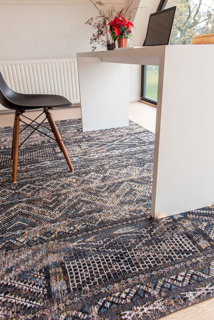 7 x 9 Gray & Beige Oriental Non Skid Rug