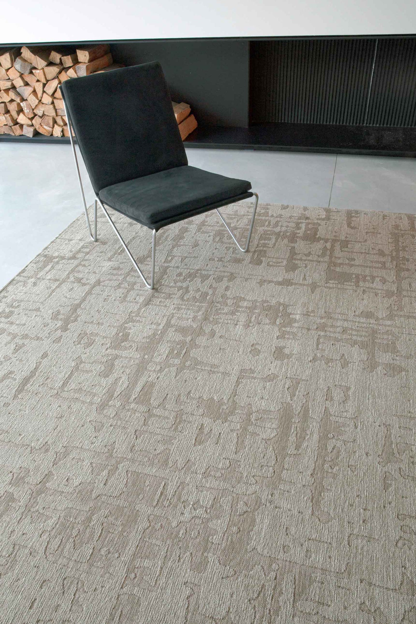 7 x 9 Gray & Beige Non Skid Rug