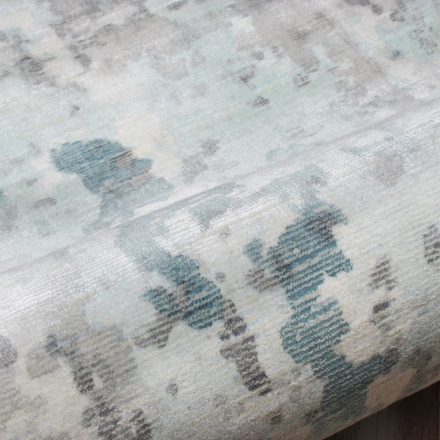 9 x 12 Ivory Blue & Gray Wool Blend Hand Loomed Rug