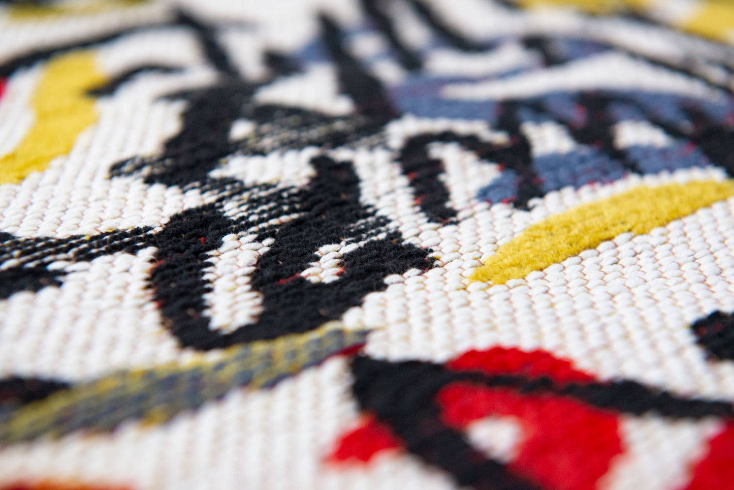7 x 9 White Non Skid Rug