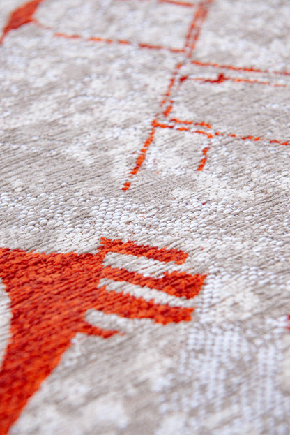 6 x 8 Red & White Non Skid Rug