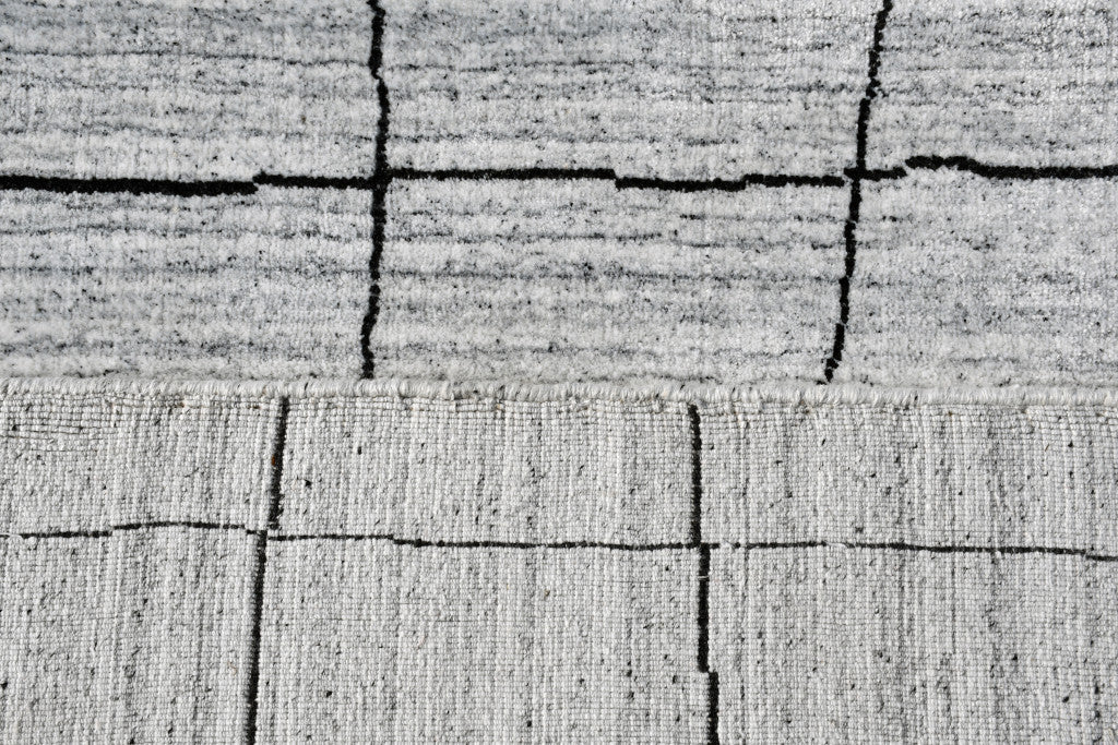 8 x 10 Gray & Black Wool Geometric Hand Loomed Rug