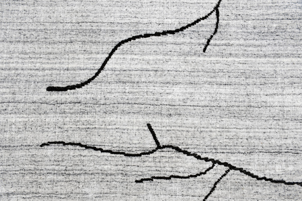 8 x 10 Gray & Black Hand Loomed Rug