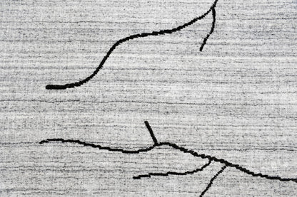 8 x 10 Gray & Black Hand Loomed Rug