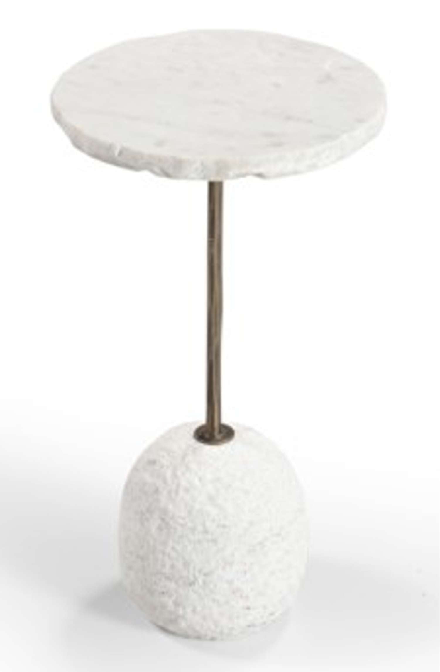 Aeirith Accent Table - Straight On