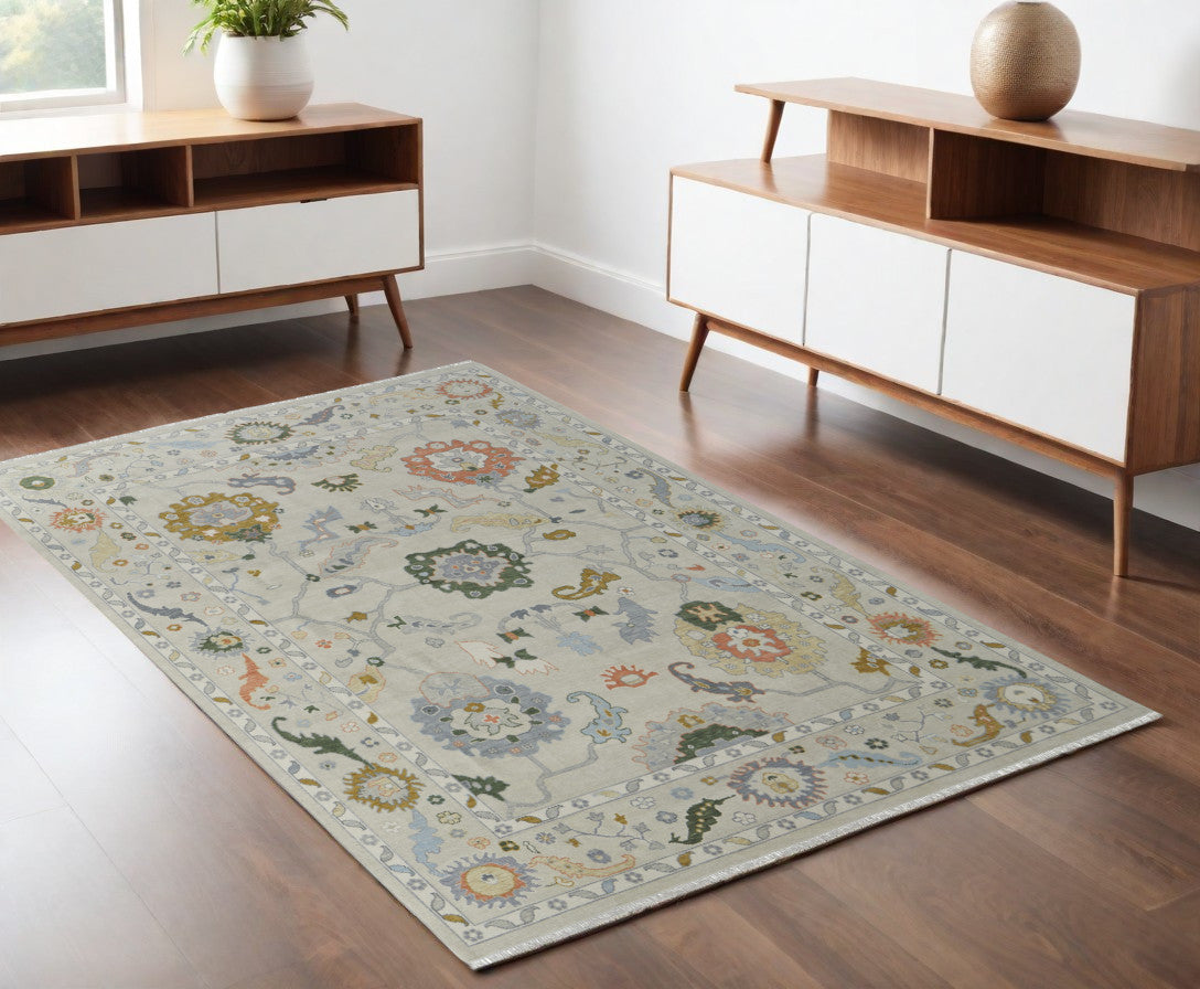 4 x 6 Gray Ivory & Gold Wool Floral Hand Knotted Rug With Fringe