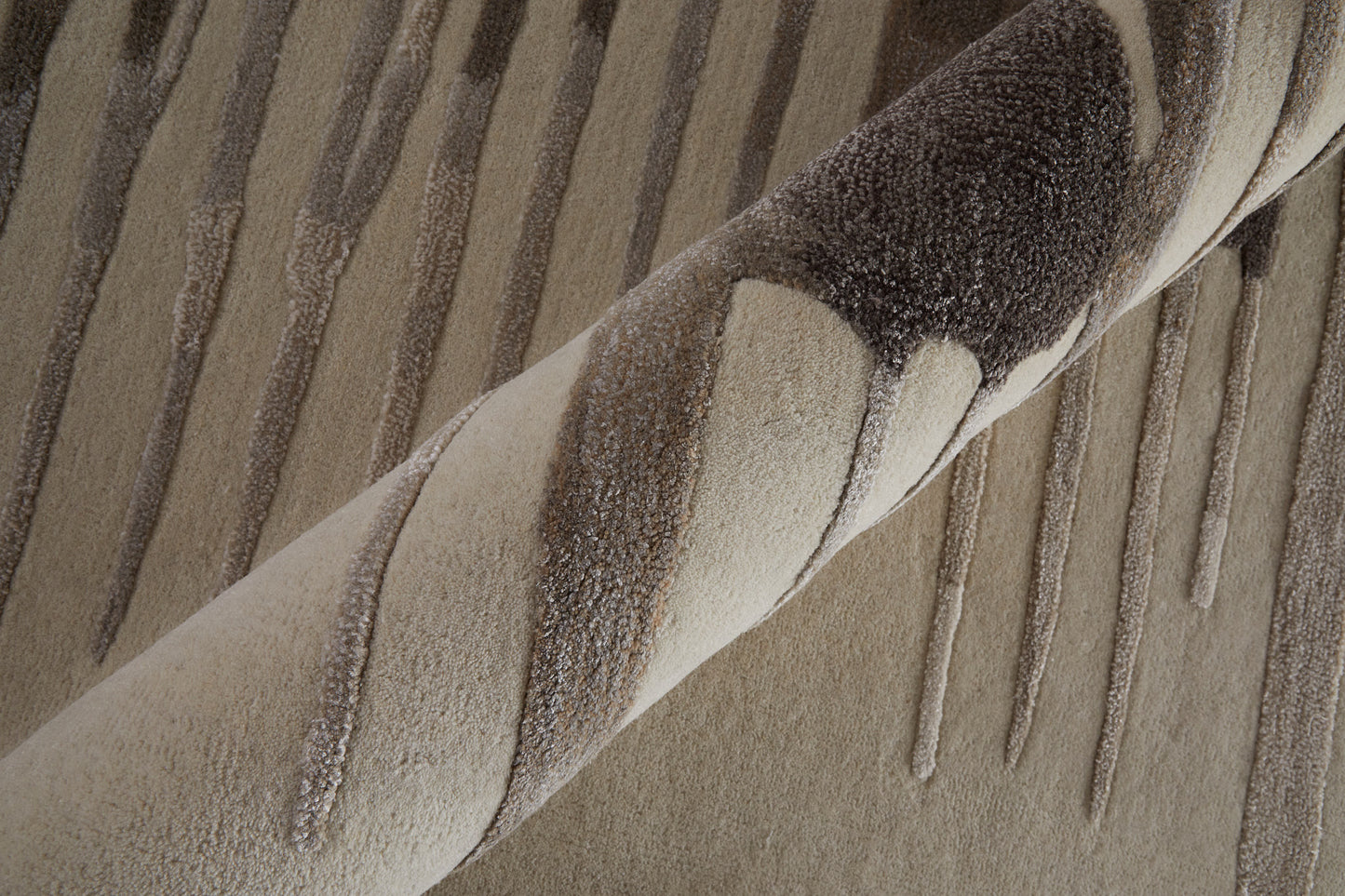 4 x 6 Ivory Taupe & Brown Hand Tufted Rug