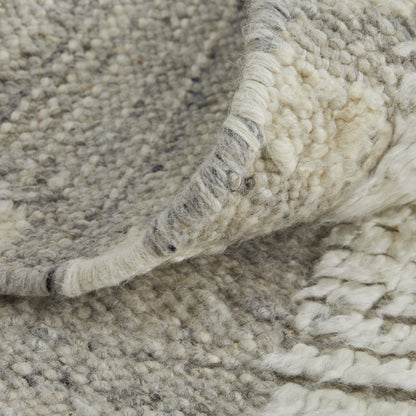 4 x 6 Gray & Ivory Wool Geometric Hand Woven Rug