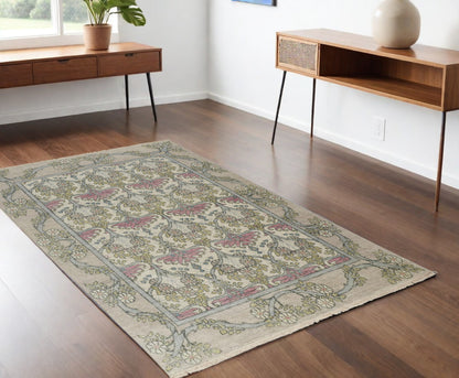 4 x 6 Ivory Gray & Pink Wool Floral Hand Knotted Rug