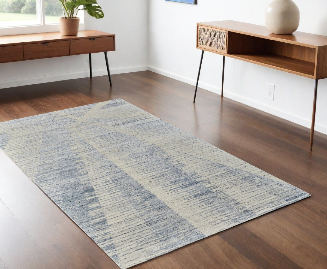4 x 6 Ivory & Blue Hand Knotted Rug