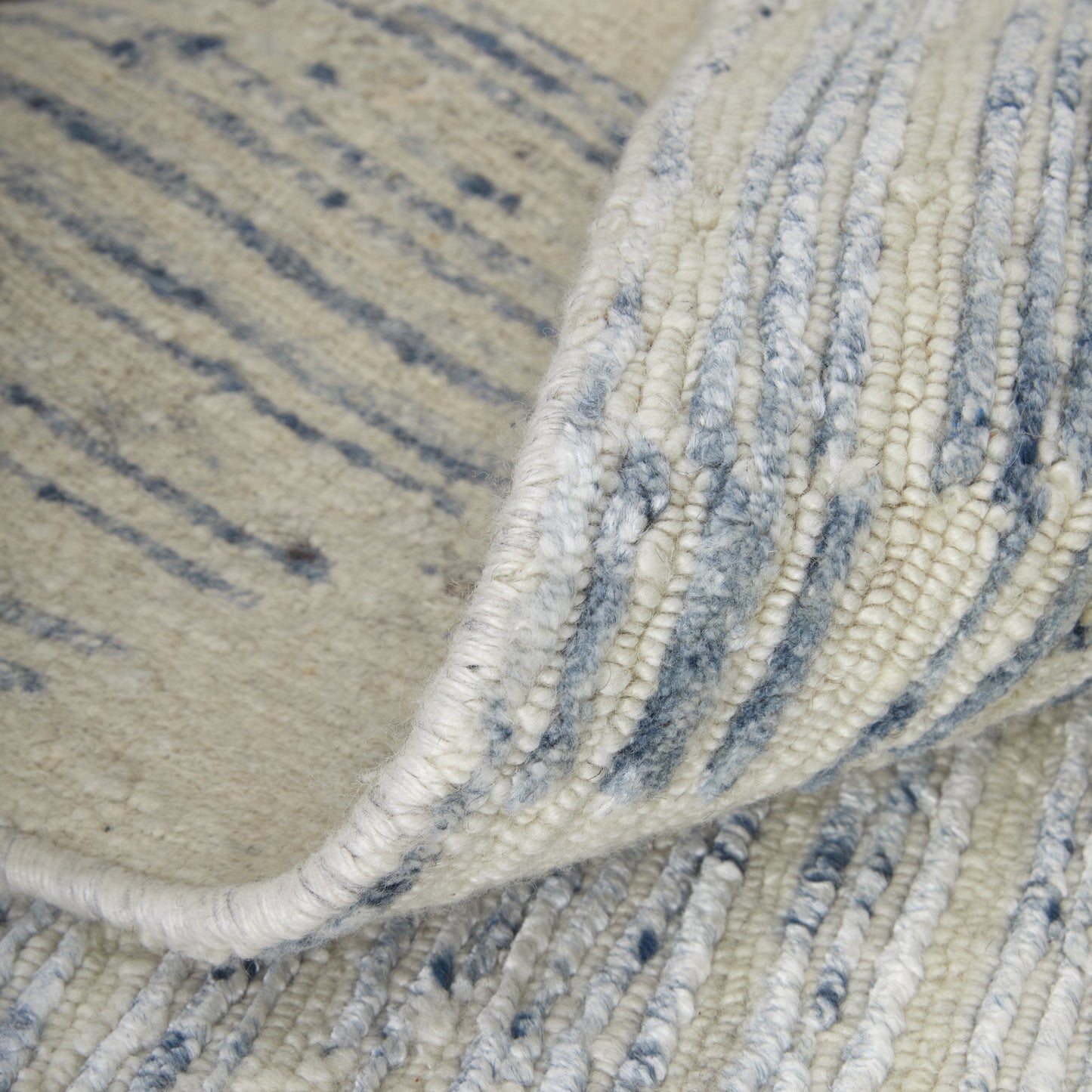 8 x 10 Ivory & Blue Hand Knotted Rug