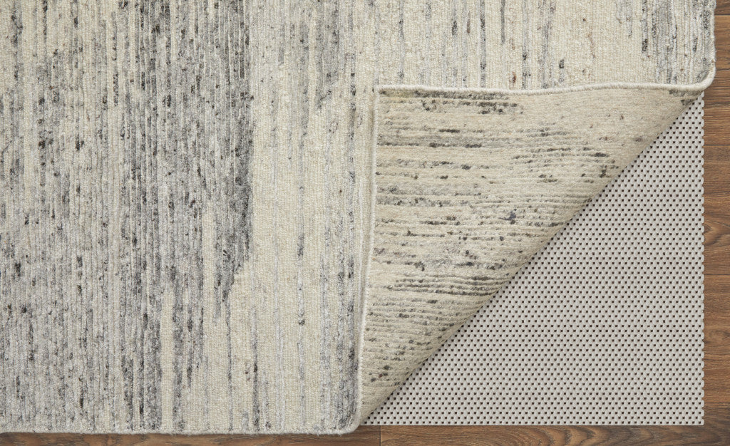 4 x 6 Ivory & Gray Hand Knotted Rug