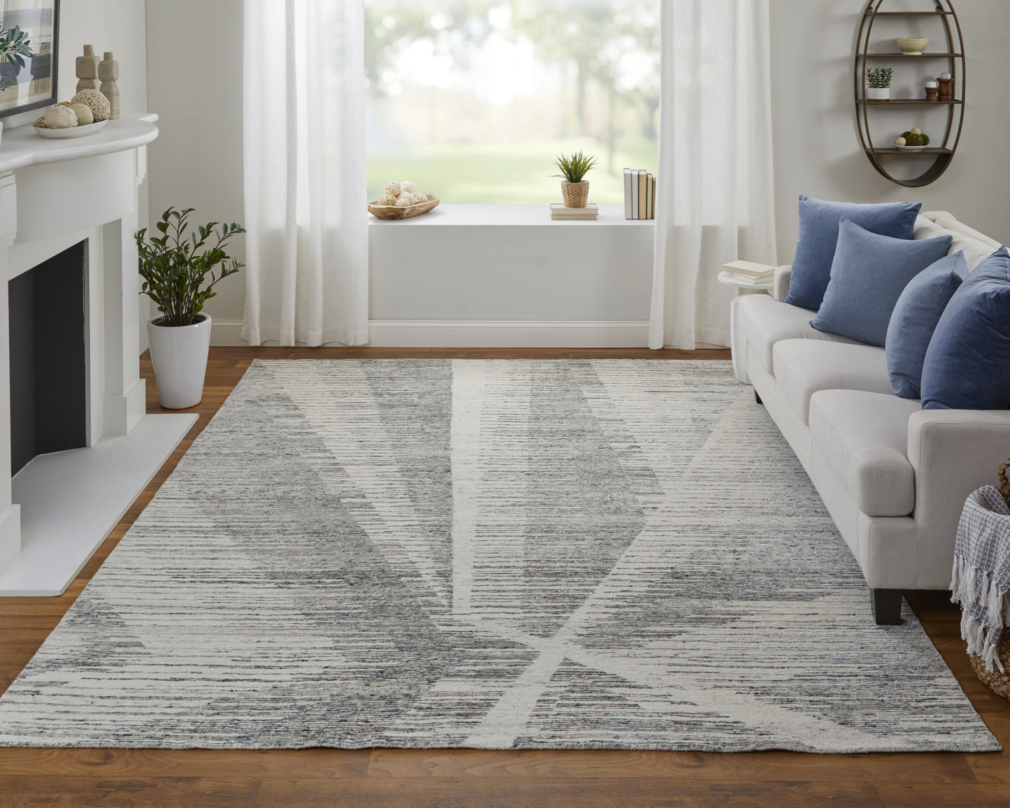 12 x 15 Ivory & Gray Hand Knotted Rug