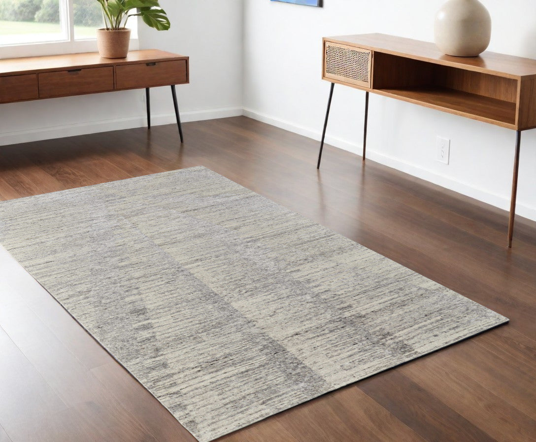 4 x 6 Ivory & Gray Hand Knotted Rug