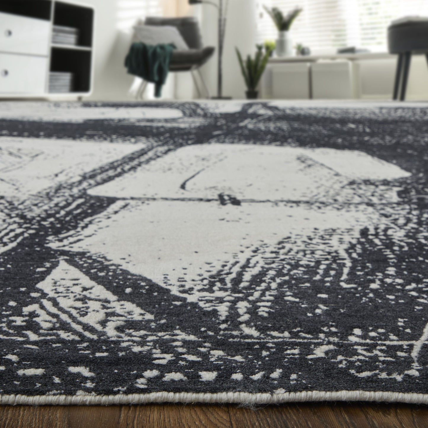 9 x 12 Black & Gray Hand Woven Rug